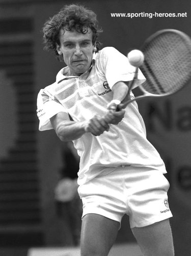Mats Wilander - Sweden - Three Grand Salm titles in memorable year of 1988