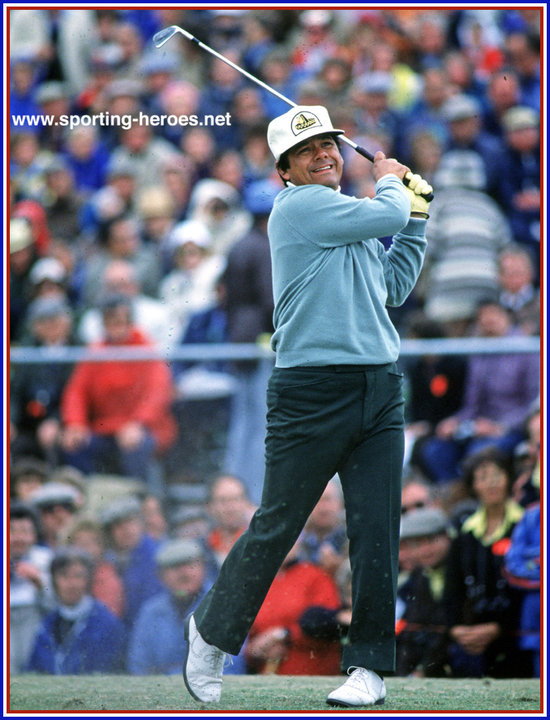 Lee TREVINO . Champion at the age of 44. .