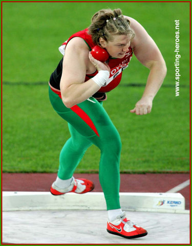 Nadezhda Ostapchuk - Belarus - Shot Put "Gold" at the 2005 World Championships
