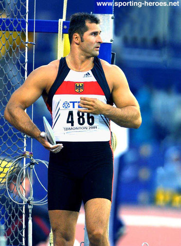 Lars Riedel - Germany - A fourth World discus title.