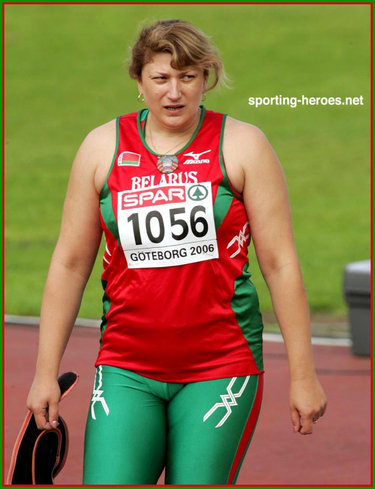 Irina Yatchenko - Belarus - 2003 World Champs Discus Champion.