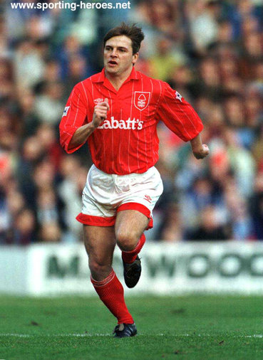 Gary Bannister - Nottingham Forest - Biography of his Forest career.
