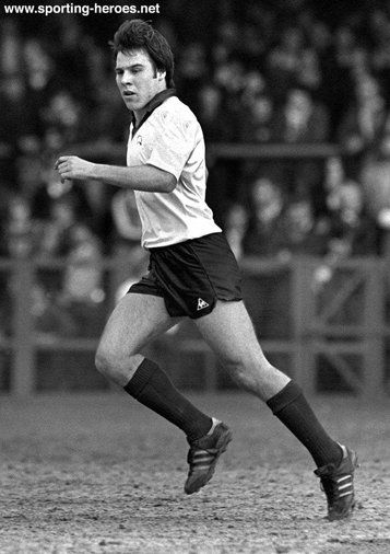 Andy Crawford - Derby County - Biography of his football career with The Rams.