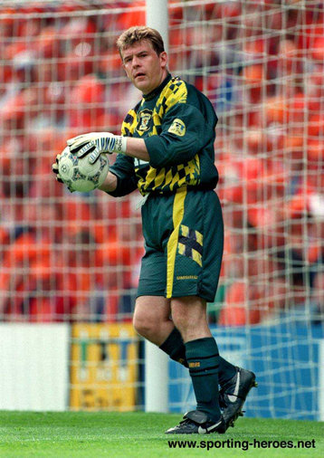 Andy Goram - Scotland - Scottish Caps & League appearances 1981-1991.