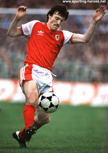 Carl Harris - Wales - Welsh Caps 1976-82