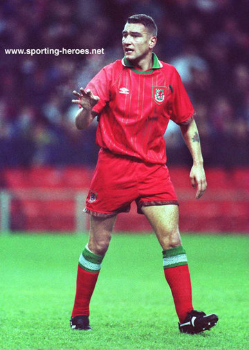 Vinnie Jones - Wales - Welsh Caps 1994-1997