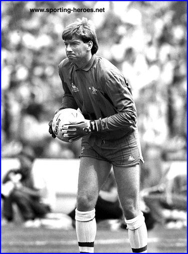 Eddie Niedzwiecki - Chelsea FC - Biography of Chelsea career.