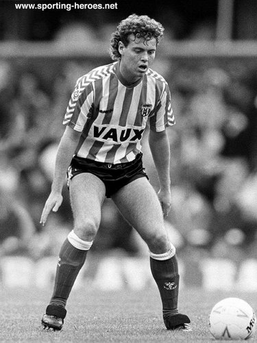 Gordon Armstrong - Sunderland FC - League appearances.