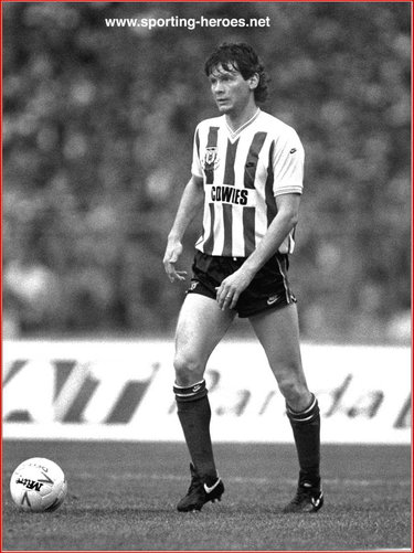 Gordon Chisholm - Sunderland FC - League appearances.