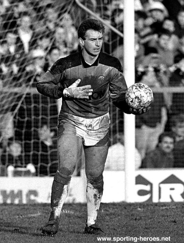 Mervyn Day - Leeds United - League appearances.