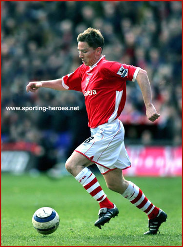 Matt Holland - Charlton Athletic - League appearances for Charlton.