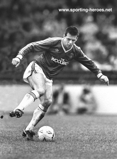 Andy Jones - Charlton Athletic - League appearances.
