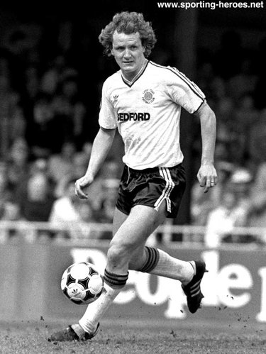 Peter Nicholas - Luton Town FC - League appearances.