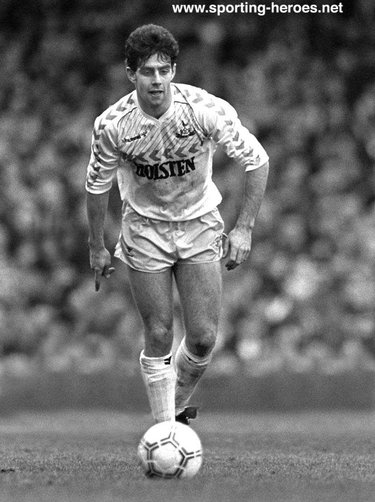 Gary A. STEVENS - Tottenham Hotspur - League appearances for Spurs.