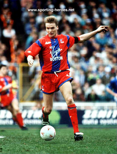 Geoff Thomas - Crystal Palace - League appearances for Palace.