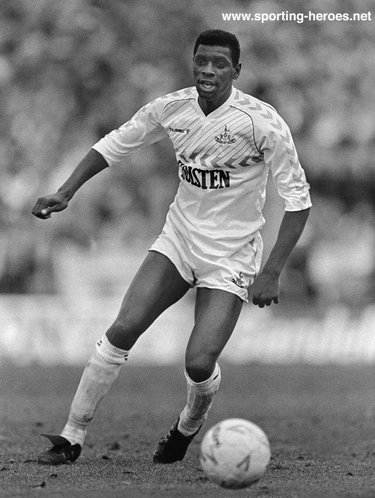 Mitchell Thomas - Tottenham Hotspur - League appearances.