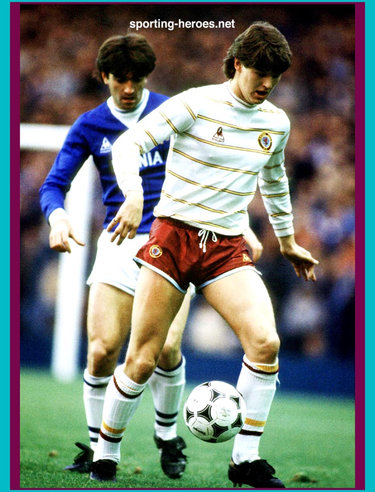 Ray Walker - Aston Villa  - League Appearances