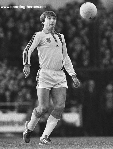 Alan West - Luton Town FC - League appearances.