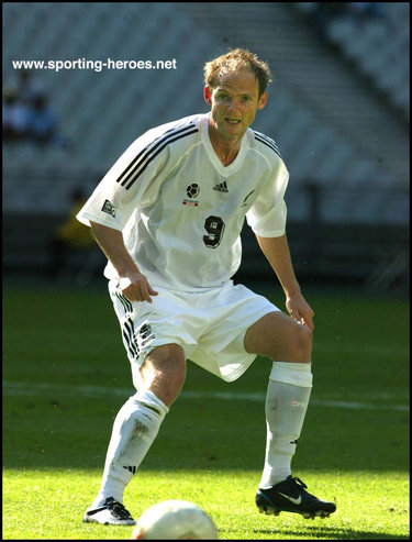 Mark Burton - New Zealand - FIFA Confederations Cup 2003