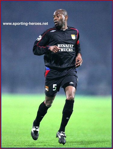 Claudio Cacapa - Olympique Lyonnais - UEFA Champions League 2005/06