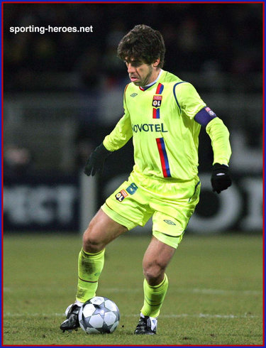 Juninho Pernambucano - Olympique Lyonnais - UEFA Champions League 2008/09