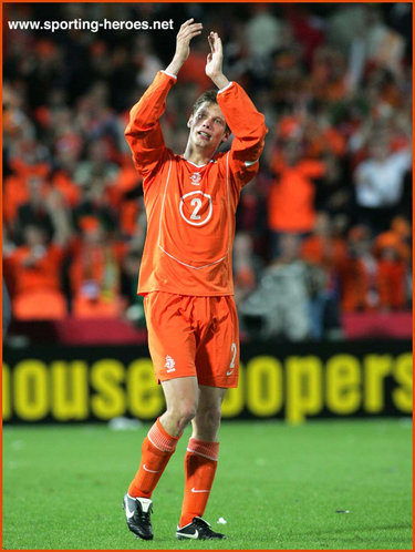 Theo Lucius - Nederland - FIFA Wereldbeker 2006 Kwalificatie