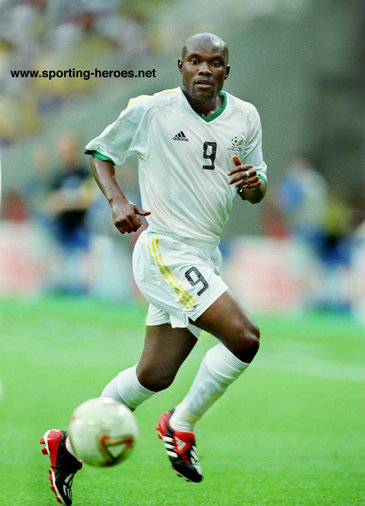 MacDonald MUKANSI - South Africa - FIFA World Cup 2002