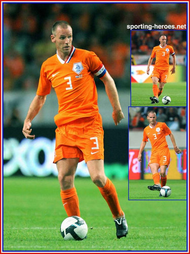 Andre Ooijer - Nederland - FIFA Wereldbeker 2010 Kwalificatie