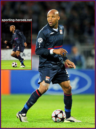 Jean-Alain Boumsong - Olympique Lyonnais - UEFA Champions League 2009/10