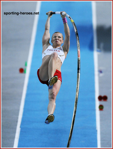 Anna Rogowska - Poland - 2011 European Indoors Pole Vault Gold.