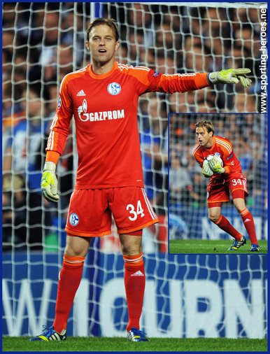 Timo Hildebrand - Schalke - 2013/14 Champions League matches.
