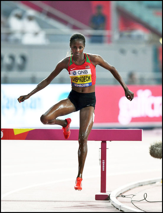 Beatrice CHEPKOECH - 2019 World Championship gold for World Record ...