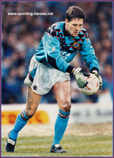 Les Sealey - Aston Villa  - League appearances.