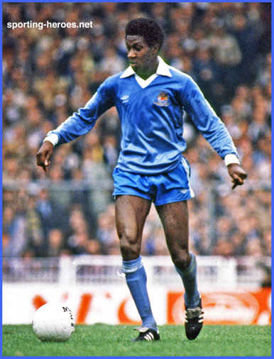 Dave Bennett - Manchester City - League appearances.