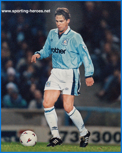 Ronnie EKELUND - Manchester City - League appearances.