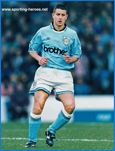 Carl GRIFFITHS - Manchester City - League appearances.