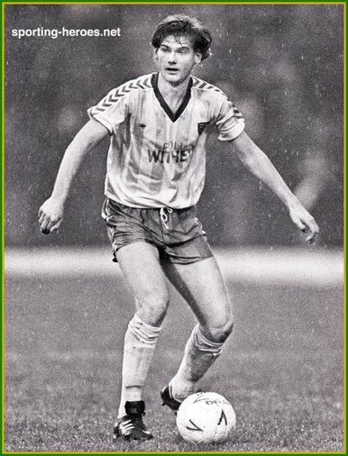 Dennis van WIJK - Norwich City FC - League appearances.