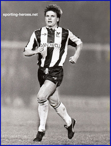 Gary Bannister - West Bromwich Albion - League appearances.