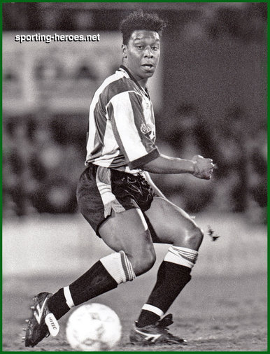 Steve Morgan - Plymouth Argyle - League appearances.