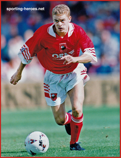 Martin BULLOCK - Barnsley - League appearances.
