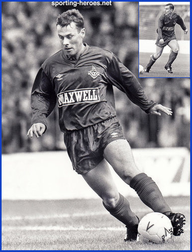 Tommy (1966) WRIGHT - Oldham Athletic - League appearances.