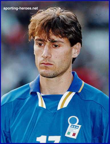 Diego FUSER - Italian footballer - International matches for Italy.