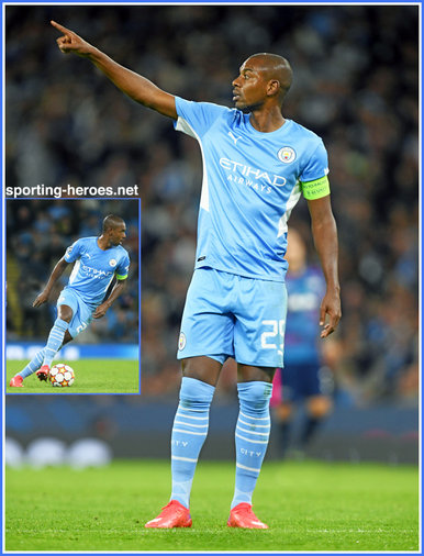 Fernandinho - Manchester City FC - 2021-2022 Champions League.