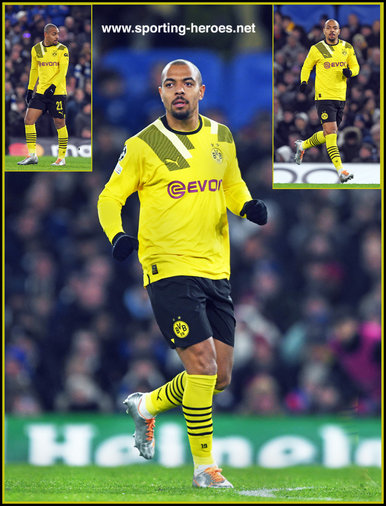 Donyell MALEN - Borussia Dortmund - 2022-2023 Champions League K.O. games.