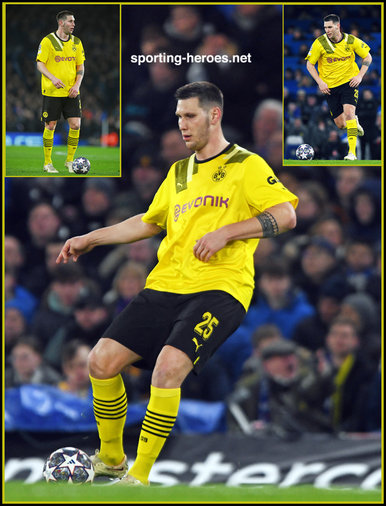 Niklas SULE - Borussia Dortmund - 2022-2023 Champions League K.O. games.