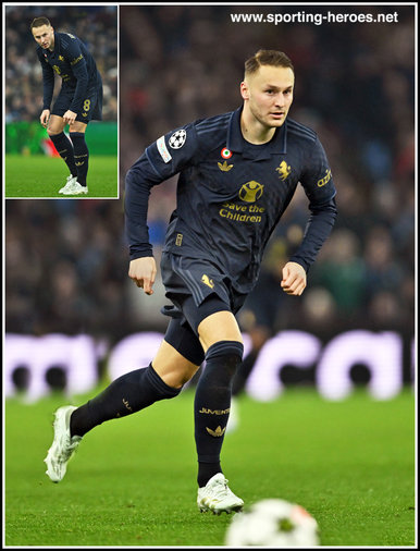Teun KOOPMEINERS - Juventus - 2024-2025 Champions League games.
